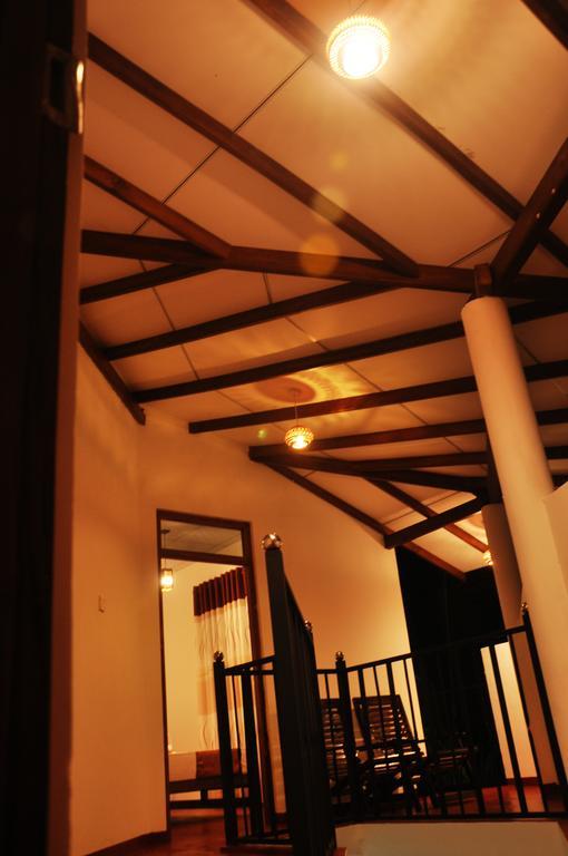 Coconut Garden House Hotel Удавалаве Екстериор снимка