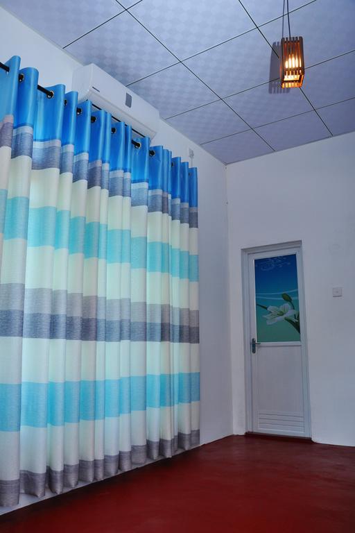 Coconut Garden House Hotel Удавалаве Екстериор снимка