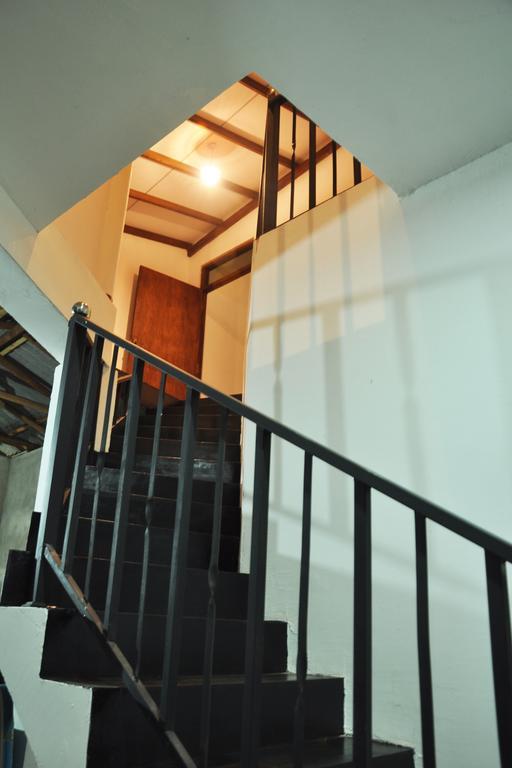 Coconut Garden House Hotel Удавалаве Екстериор снимка