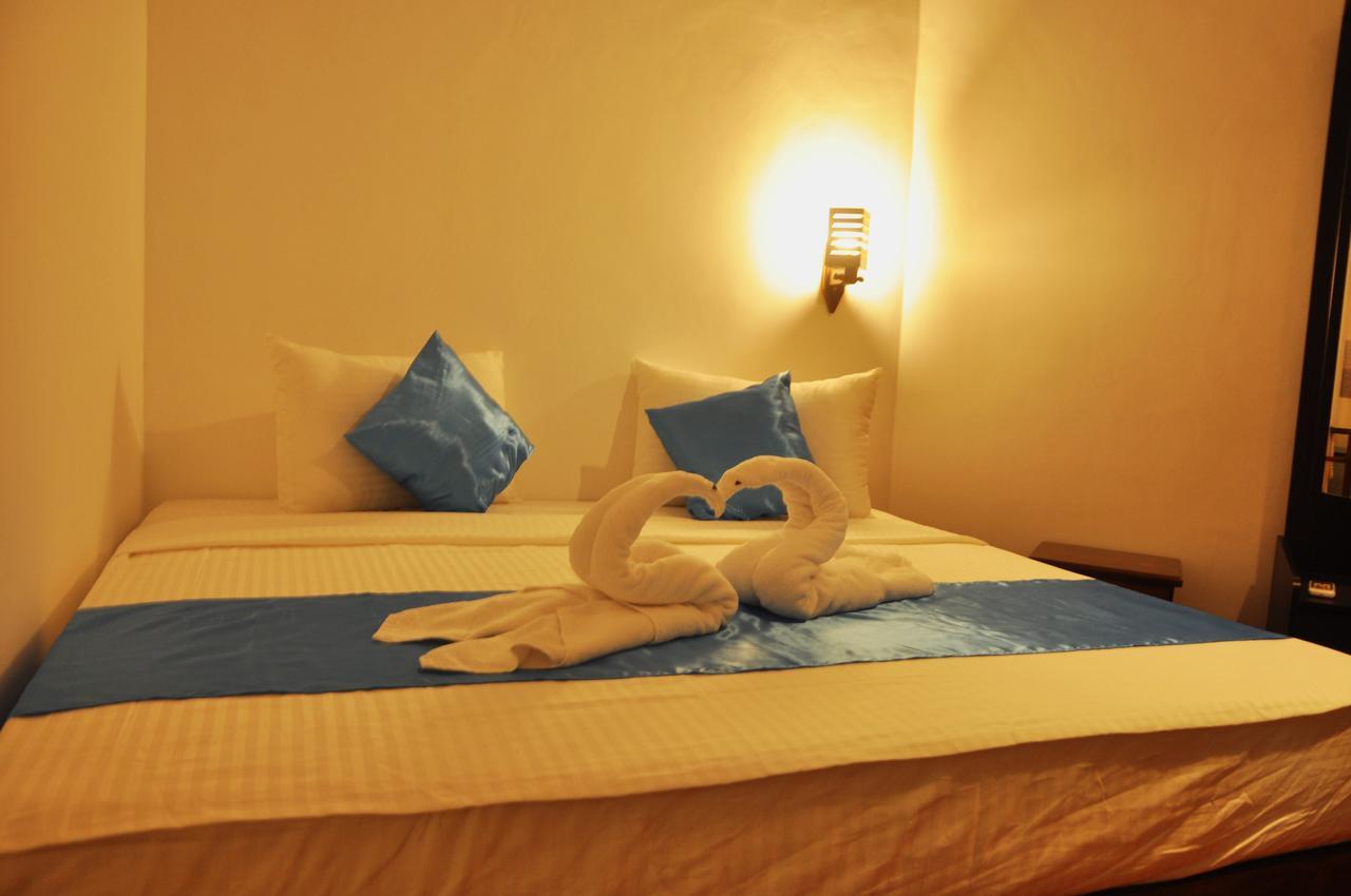Coconut Garden House Hotel Удавалаве Екстериор снимка