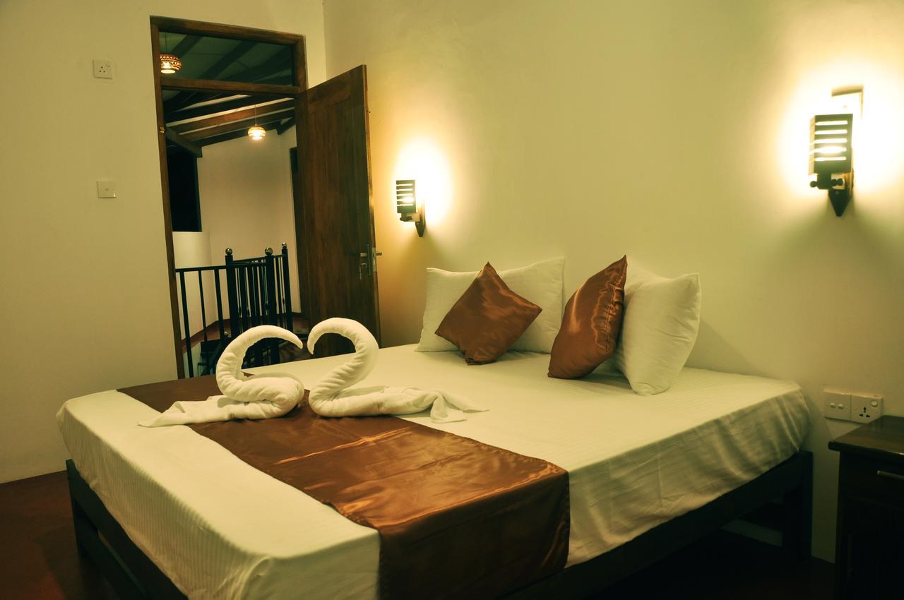 Coconut Garden House Hotel Удавалаве Екстериор снимка
