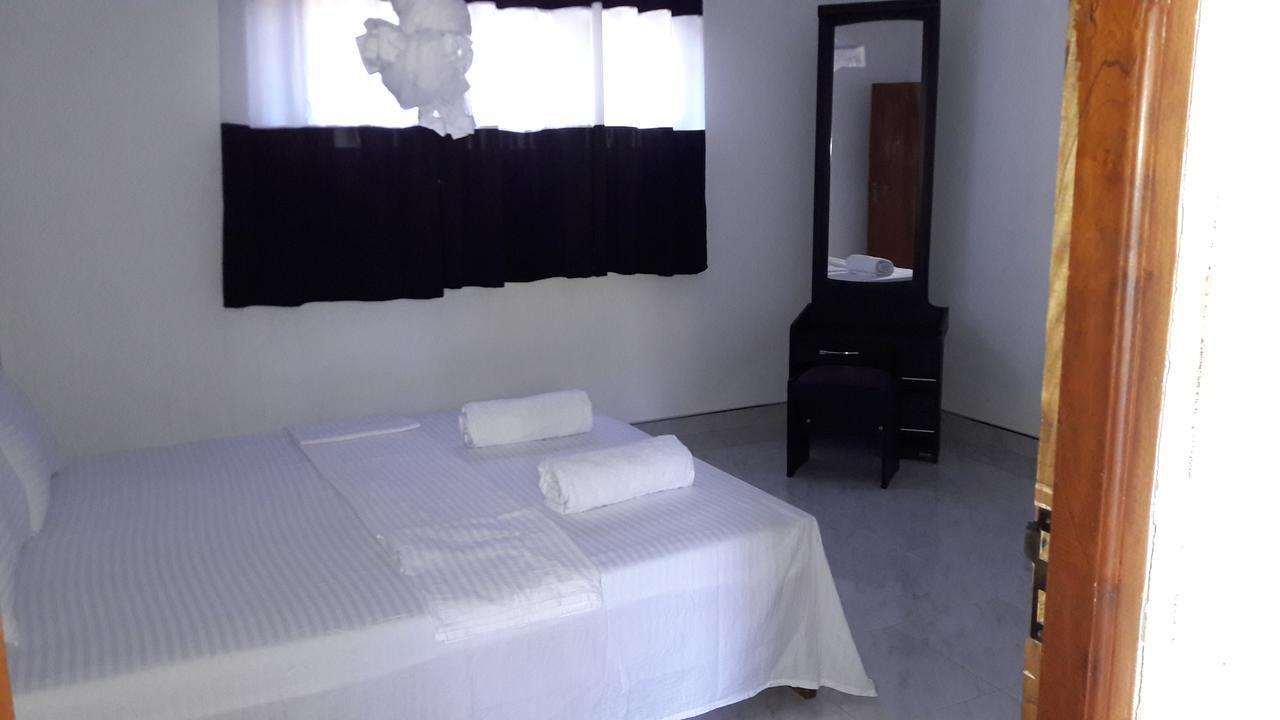 Coconut Garden House Hotel Удавалаве Екстериор снимка